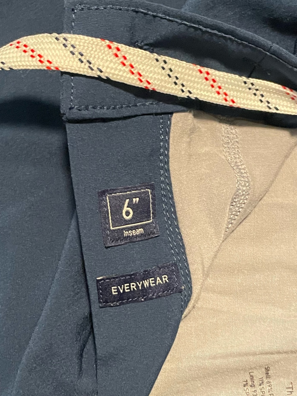 Chubbies Navy Blue 6” Everywrar Performance Shorts - Size XL - Picture 3 of 5